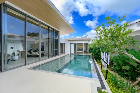 Villa in Phuket, Thailand 3 bedrooms № 175549 - photo 3