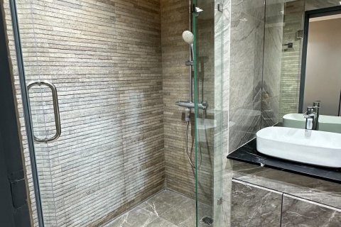 Condo à Bang Rak, Bangkok, Thaïlande, 2 chambres  № 135476 - photo 12