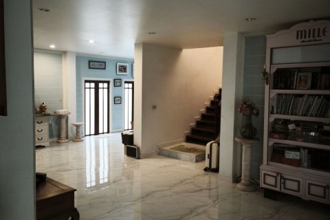 Maison à Bangkok, Thaïlande 6 chambres № 154771 - photo 7