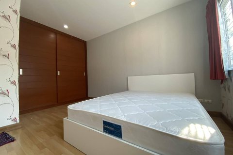 Таунхаус в Пхракханонге, Бангкок, Таиланд с 4 спальнями № 154769 - фото 4