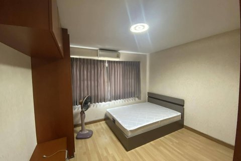 Таунхаус в Пхракханонге, Бангкок, Таиланд с 4 спальнями № 154769 - фото 9