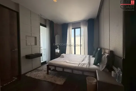 Casa de 3 dormitorios en Jomtien Beach, Pattaya, Tailandia № 212554 - foto 12