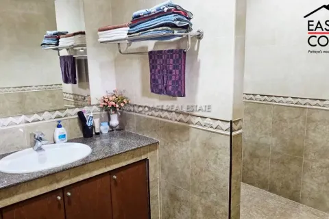 Casa de 5 dormitorios en Pattaya, Tailandia № 212553 - foto 15