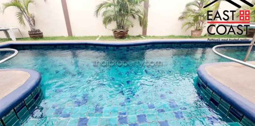 Casa de 2 dormitorios en Pattaya, Tailandia № 212550