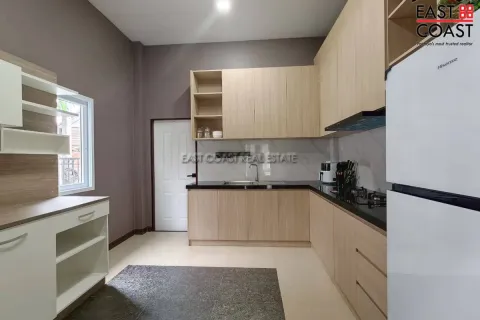 Casa de 3 dormitorios en Pattaya, Tailandia № 212552 - foto 16