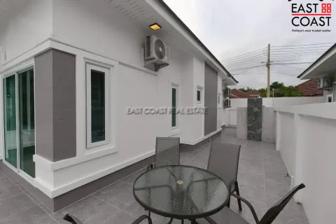 Casa de 3 dormitorios en Pattaya, Tailandia № 212552 - foto 5