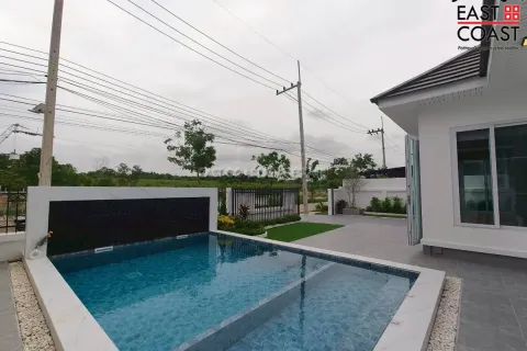 Casa de 3 dormitorios en Pattaya, Tailandia № 212552 - foto 4