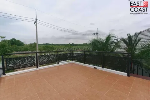 Casa de 3 dormitorios en Pattaya, Tailandia № 212552 - foto 7