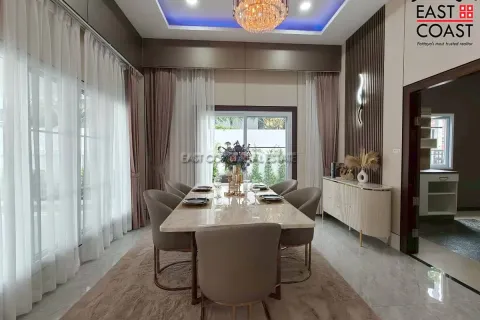 Casa de 3 dormitorios en Pattaya, Tailandia № 212552 - foto 14