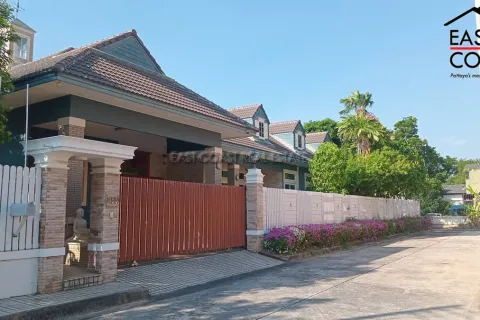 House on Jomtien Beach, Pattaya, Thailand 3 bedrooms № 212555