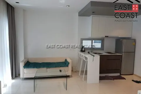 Estudio en el condominio en Jomtien Beach, Pattaya, Tailandia № 212549 - foto 3