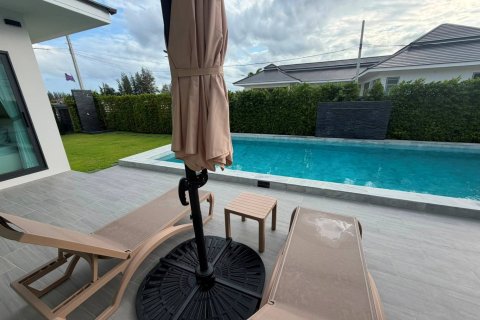 Villa in Pran Buri, Thailand 3 Schlafzimmer № 170209 - Foto 4