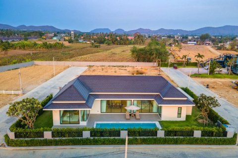 Villa in Pran Buri, Thailand 3 Schlafzimmer № 170208 - Foto 6