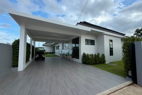 Villa in Pran Buri, Thailand 3 Schlafzimmer № 170208 - Foto 10
