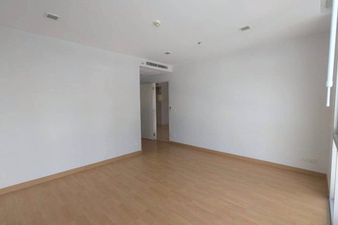 Condo in Khlong Toei, Bangkok, Thailand, 2 bedrooms  № 158496 - photo 9