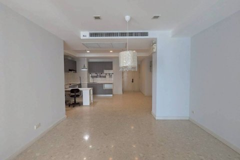 Condo in Khlong Toei, Bangkok, Thailand, 2 bedrooms  № 158496