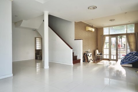 Maison à Bangkok, Thaïlande 3 chambres № 158494 - photo 2