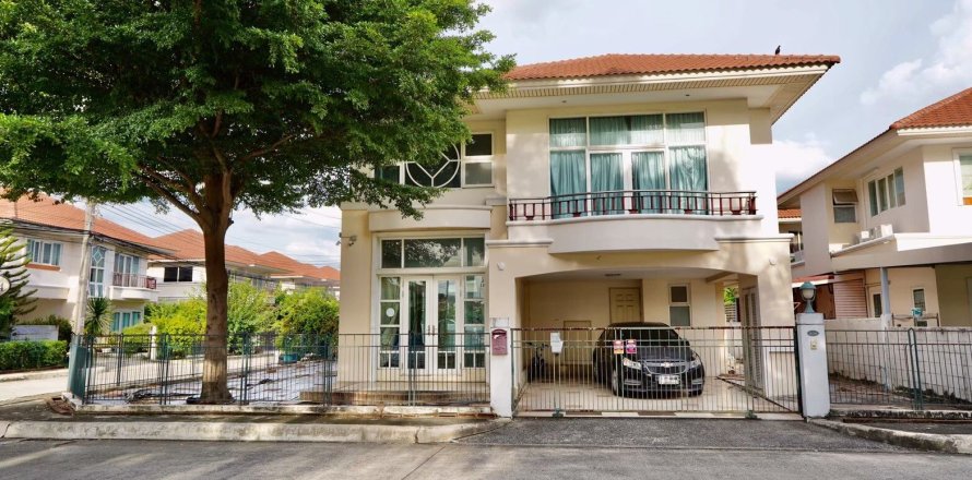 Maison à Bangkok, Thaïlande 3 chambres № 158494