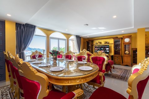 Villa à Kathu, Thaïlande 8 chambres № 158497