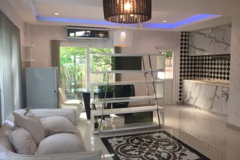 Townhouse à Bang Kapi, Bangkok, Thaïlande 3 chambres № 169316 - photo 2