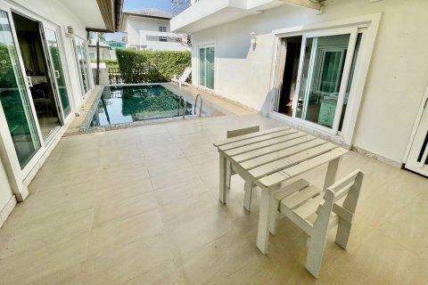 Вилла в Паттайе, Таиланд с 4 спальнями  № 169314 - фото 8