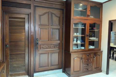 House in Khlong San, Bangkok, Thailand 3 bedrooms № 169311 - photo 8