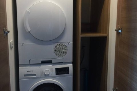 Condo à Sathon, Bangkok, Thaïlande, 2 chambres  № 169315 - photo 10