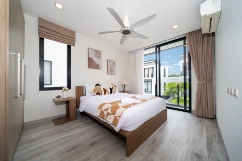 Villa in Phuket, Thailand 5 bedrooms № 151651 - photo 20