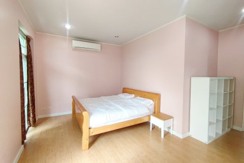 Maison à Bang Khun Thian, Bangkok, Thaïlande 3 chambres № 151650 - photo 4