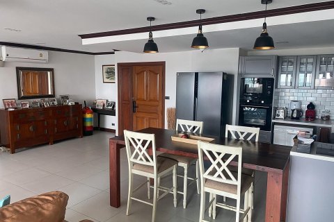 Кондоминиум с 3 спальнями в Суан Луанге, Бангкок, Таиланд № 151653 - фото 26