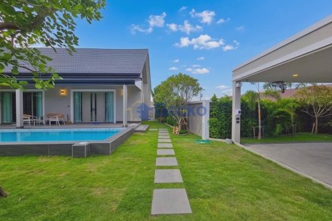 House in Pattaya, Thailand 3 bedrooms № 195812 - photo 30