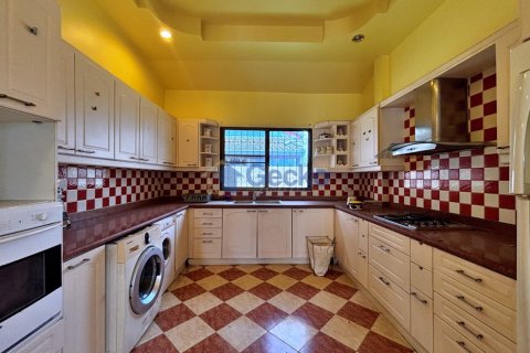 House in Pattaya, Thailand 3 bedrooms № 195810 - photo 12