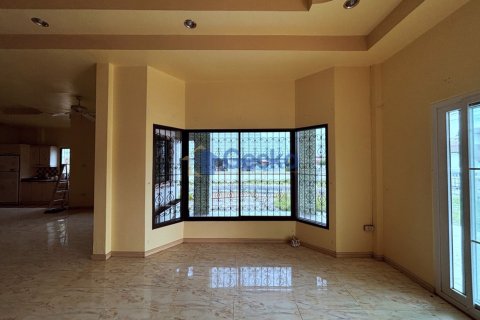 House in Pattaya, Thailand 3 bedrooms № 195810 - photo 7