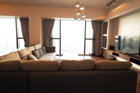 Condo in Bangkok, Thailand, 3 bedrooms № 157486 - photo 6