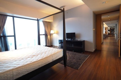 Condo in Bangkok, Thailand, 3 bedrooms № 157486 - photo 13