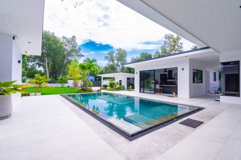 Дом в Хуа Хине, Таиланд с 4 спальнями  № 146944 - фото 1