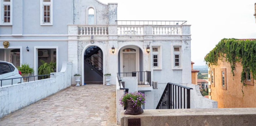 Villa à Pak Chong, Thaïlande 5 chambres № 154785