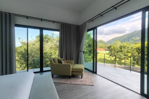 House in Pak Chong, Thailand 5 bedrooms № 154782 - photo 7