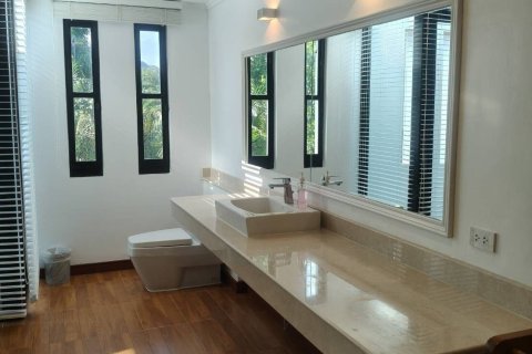 House in Pak Chong, Thailand 5 bedrooms № 154782 - photo 10