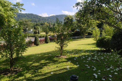 House in Pak Chong, Thailand 5 bedrooms № 154782 - photo 2