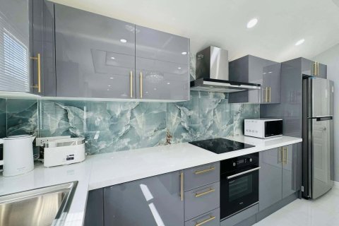 Дом в Паттайе, Таиланд с 4 спальнями № 154781 - фото 7