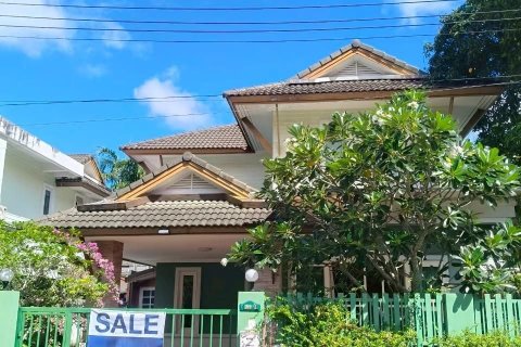 House in Phuket, Thailand 3 bedrooms № 154783 - photo 1