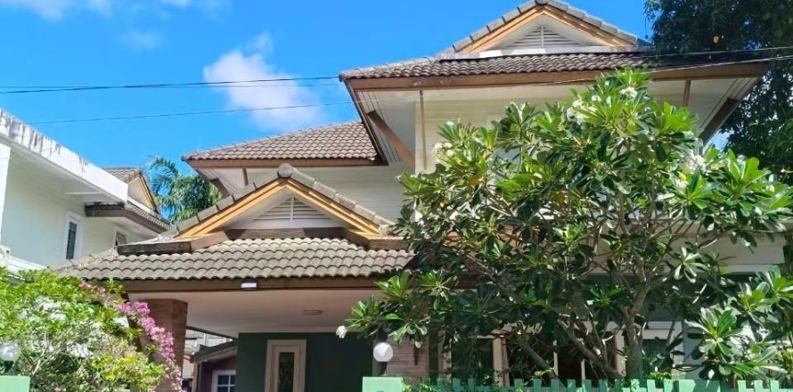House in Phuket, Thailand 3 bedrooms № 154783