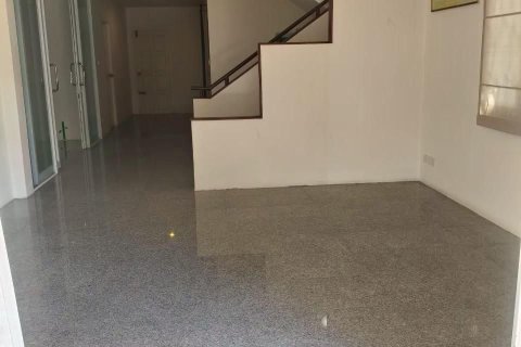 House in Phuket, Thailand 3 bedrooms № 154783 - photo 8