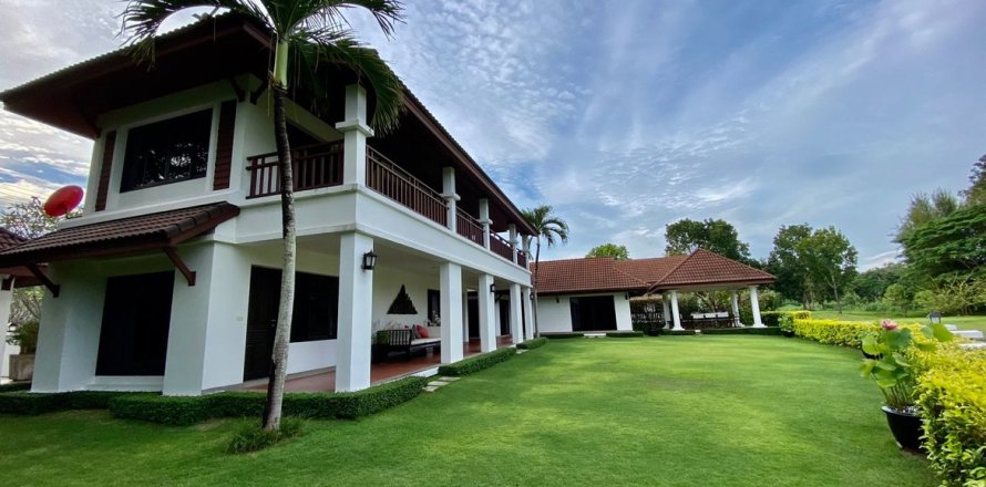 House in Chiang Mai, Thailand 3 bedrooms № 149642