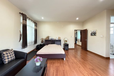 House in Chiang Mai, Thailand 4 bedrooms № 149645 - photo 26