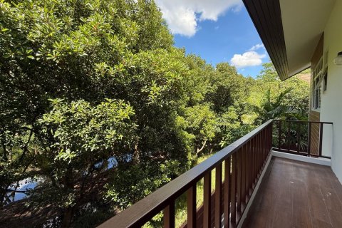 House in Chiang Mai, Thailand 4 bedrooms № 149645 - photo 18