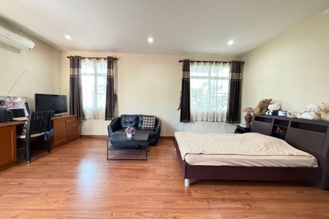 House in Chiang Mai, Thailand 4 bedrooms № 149645 - photo 25