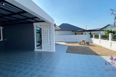 House in Saraphi, Thailand 3 bedrooms № 205614 - photo 3