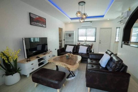 Villa in Pattaya, Thailand 6 bedrooms № 114552 - photo 7